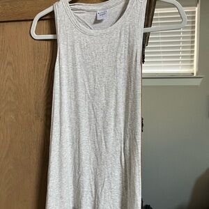 Athleta ease in rib tank size M light Heather grey